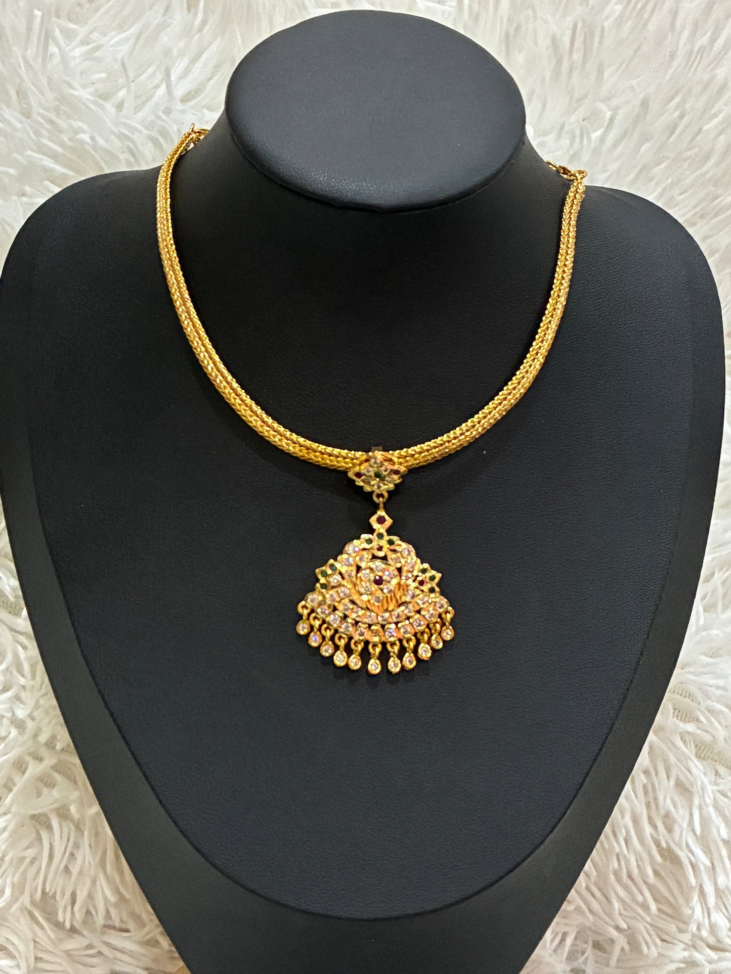 Traditional Micro Gold Plated Nanu with Swan Motif Pendent