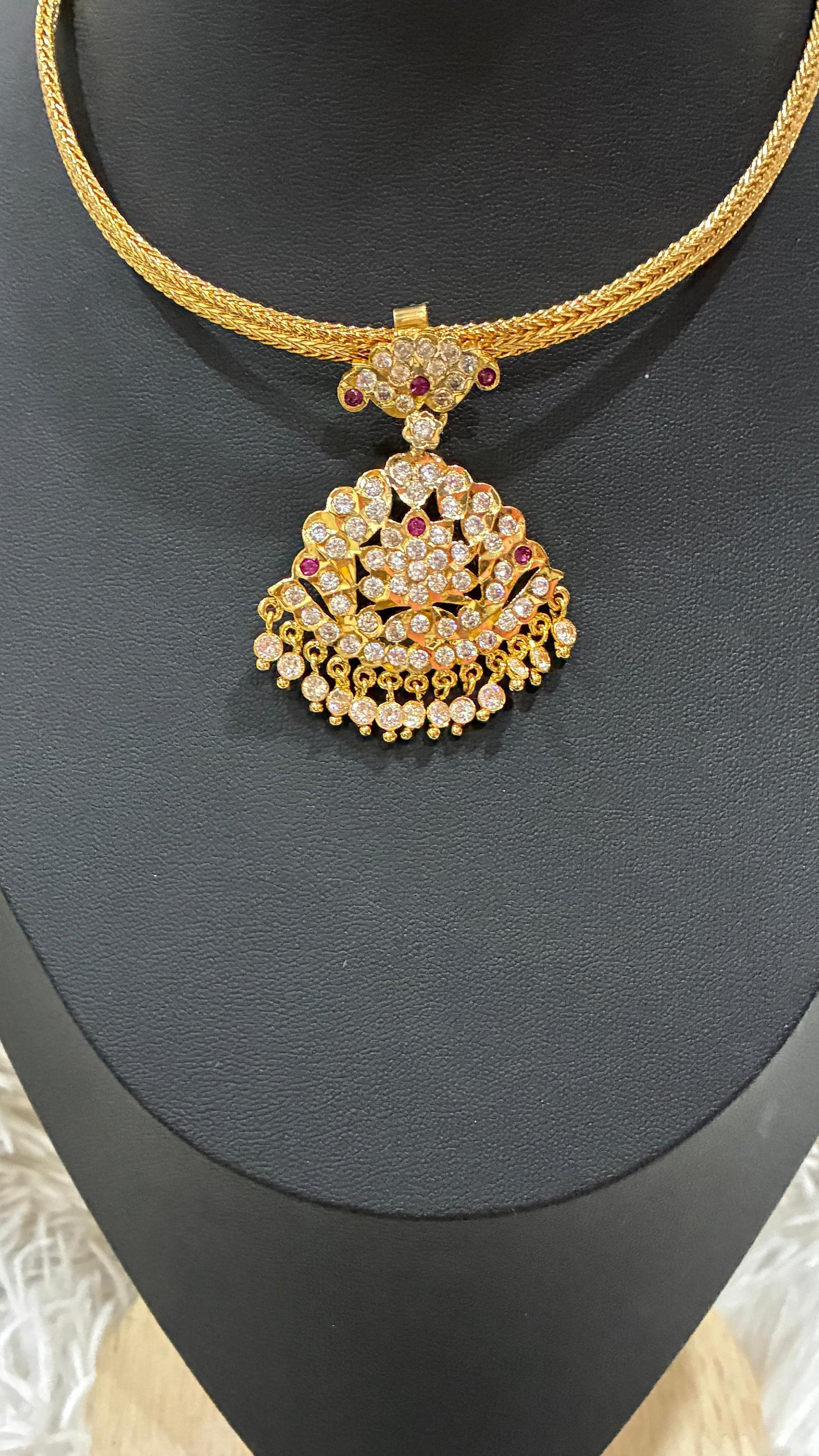 Traditional Micro Gold Plated Nanu with pink stonned floral design