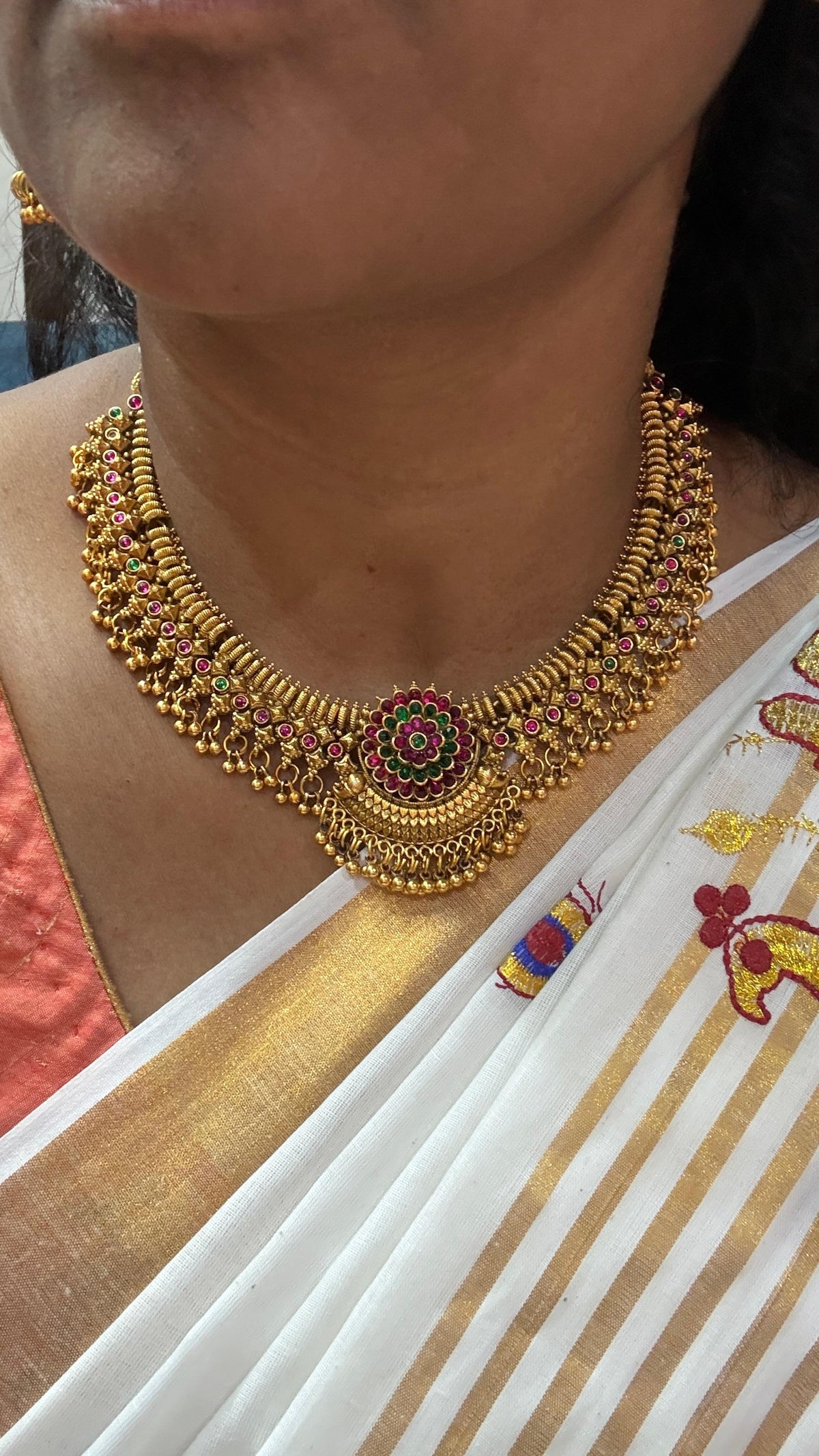 Floral kemp stone pendant and matching jhumka earrings