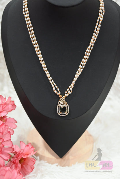 Double-Strand white rice Beads short Necklace with Crystal Pendant Made4Madams