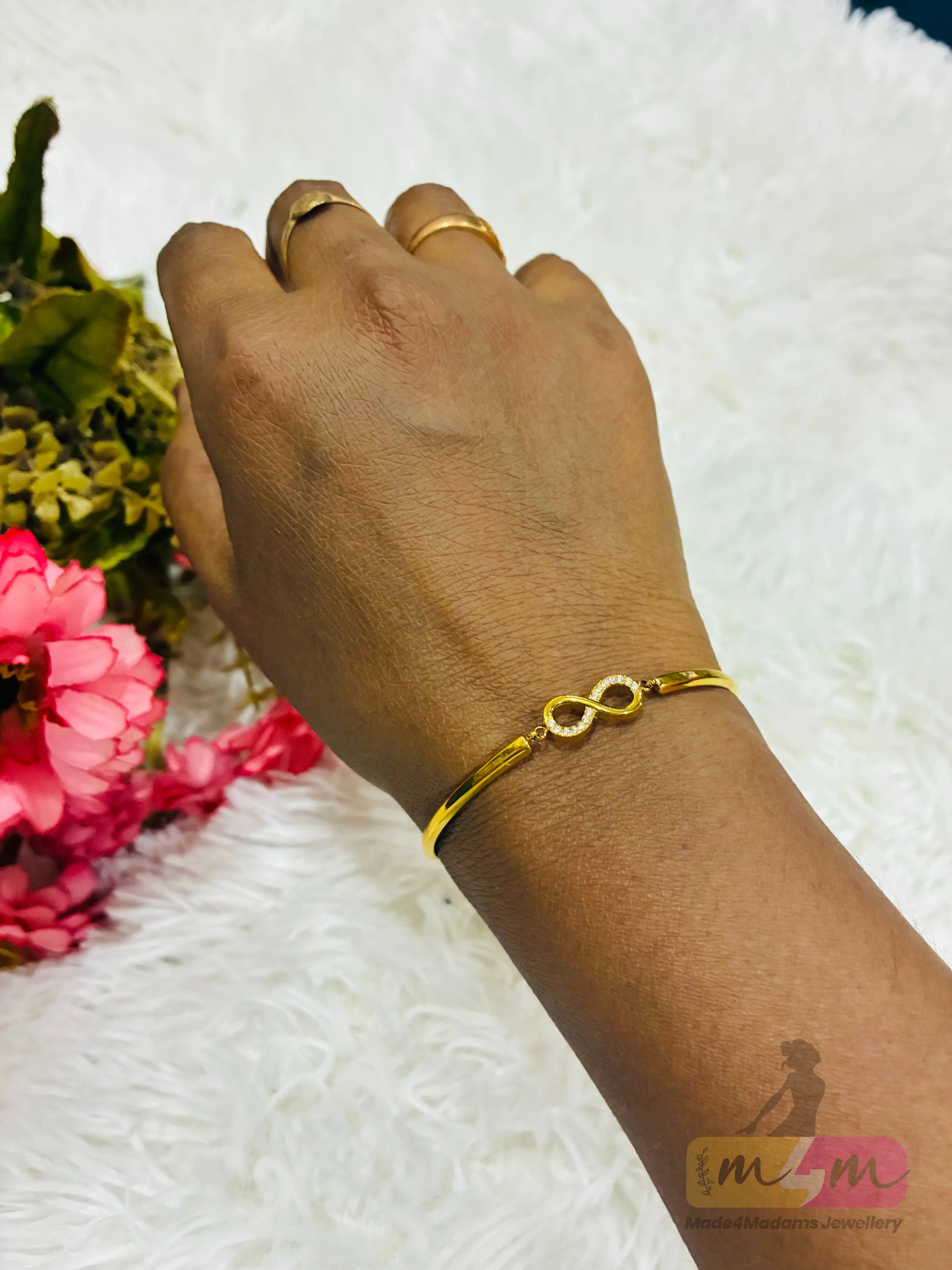Luxury Design  Chain Bracelet Made4Madams