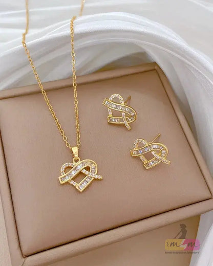 Heart Shape Luxurious Classic Necklace 18K Gold Golden Plated Made4Madams