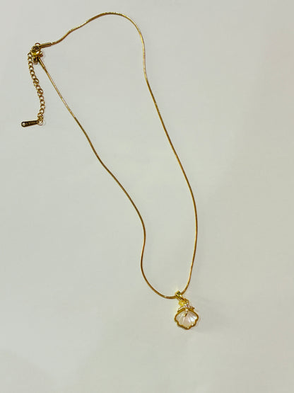 18K Gold Plated 304 Stainless Steel Shell shaped Necklace Pendant