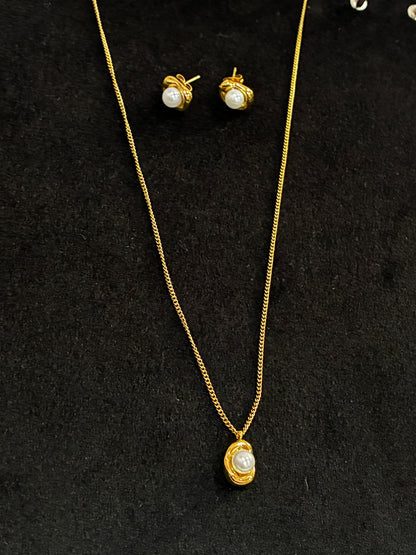 18K Gold Plated 304 Stainless Steel Plastic Pea Style with Earrings Necklace Set