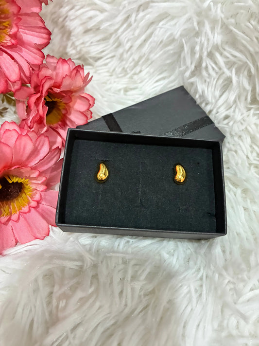 Modern Style Waterproof Non Tarnish Pea Design Stud Earrings Made4Madams