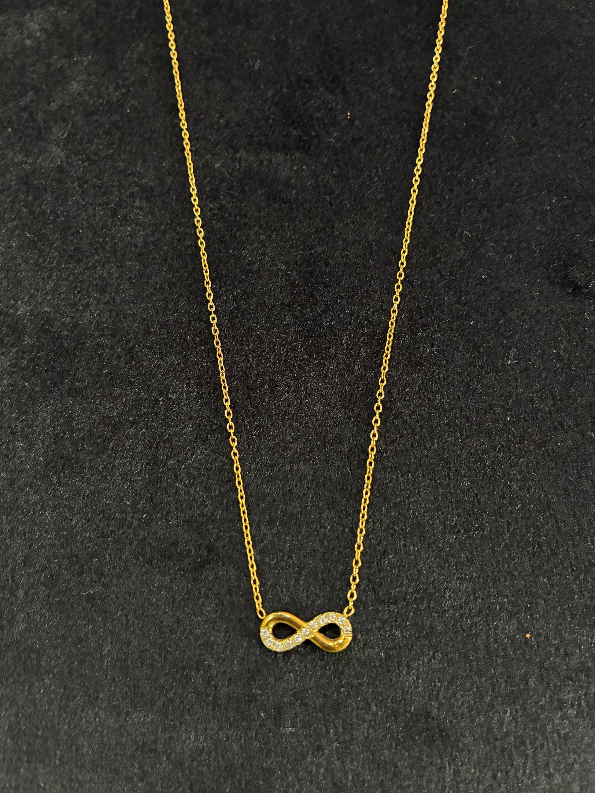 18K Gold Plated Infinity Simple Style | Waterproof | Non Tarnish Pendant Chain Made4Madams