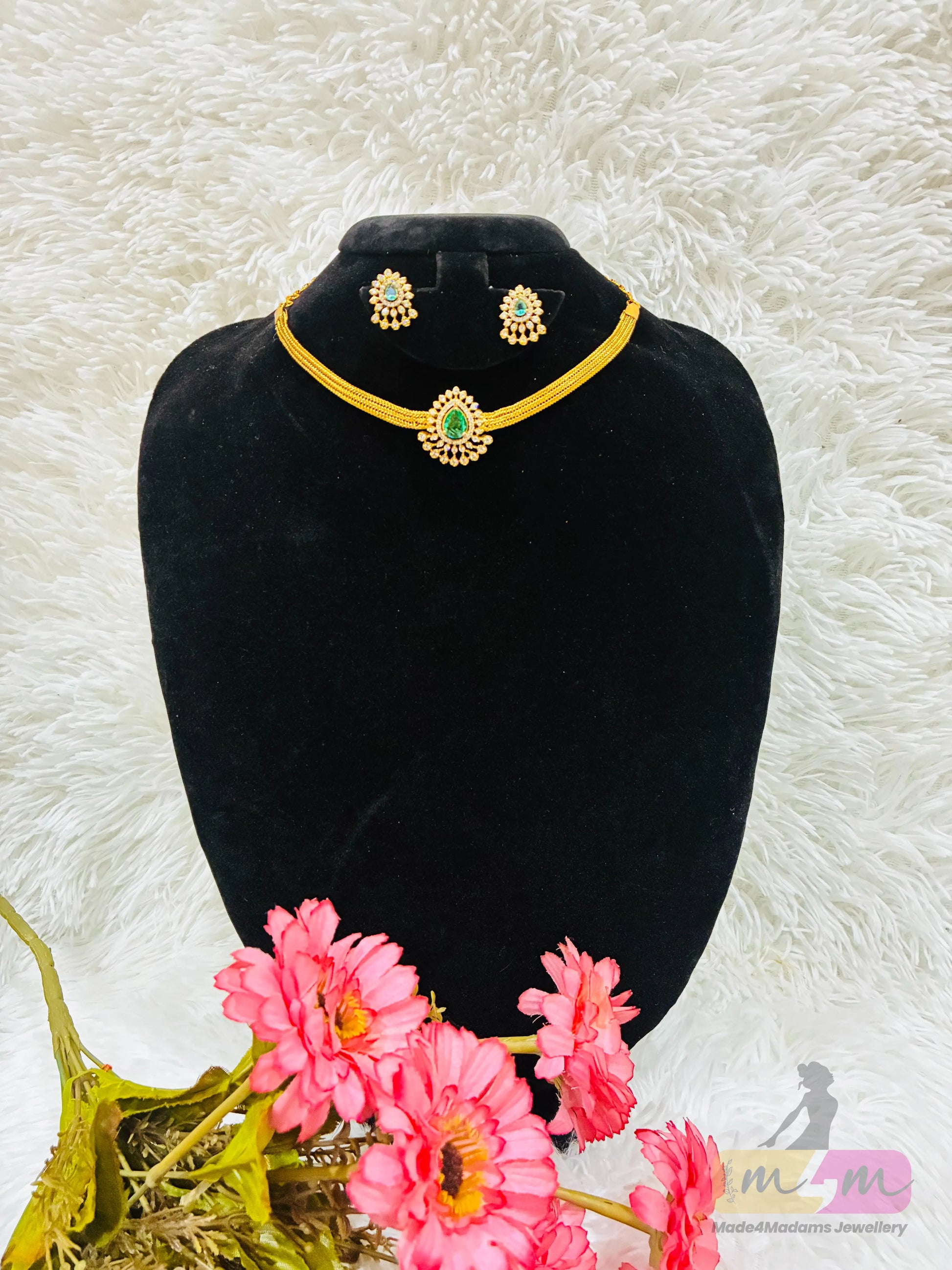 Gold Plated Nanu set with Earrings Made4Madams
