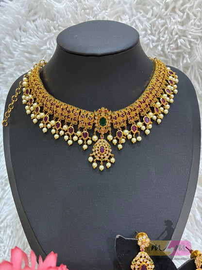 Antique gold-plated guttapusalu necklace and earrings set with kemp stones and pearls Made4Madams