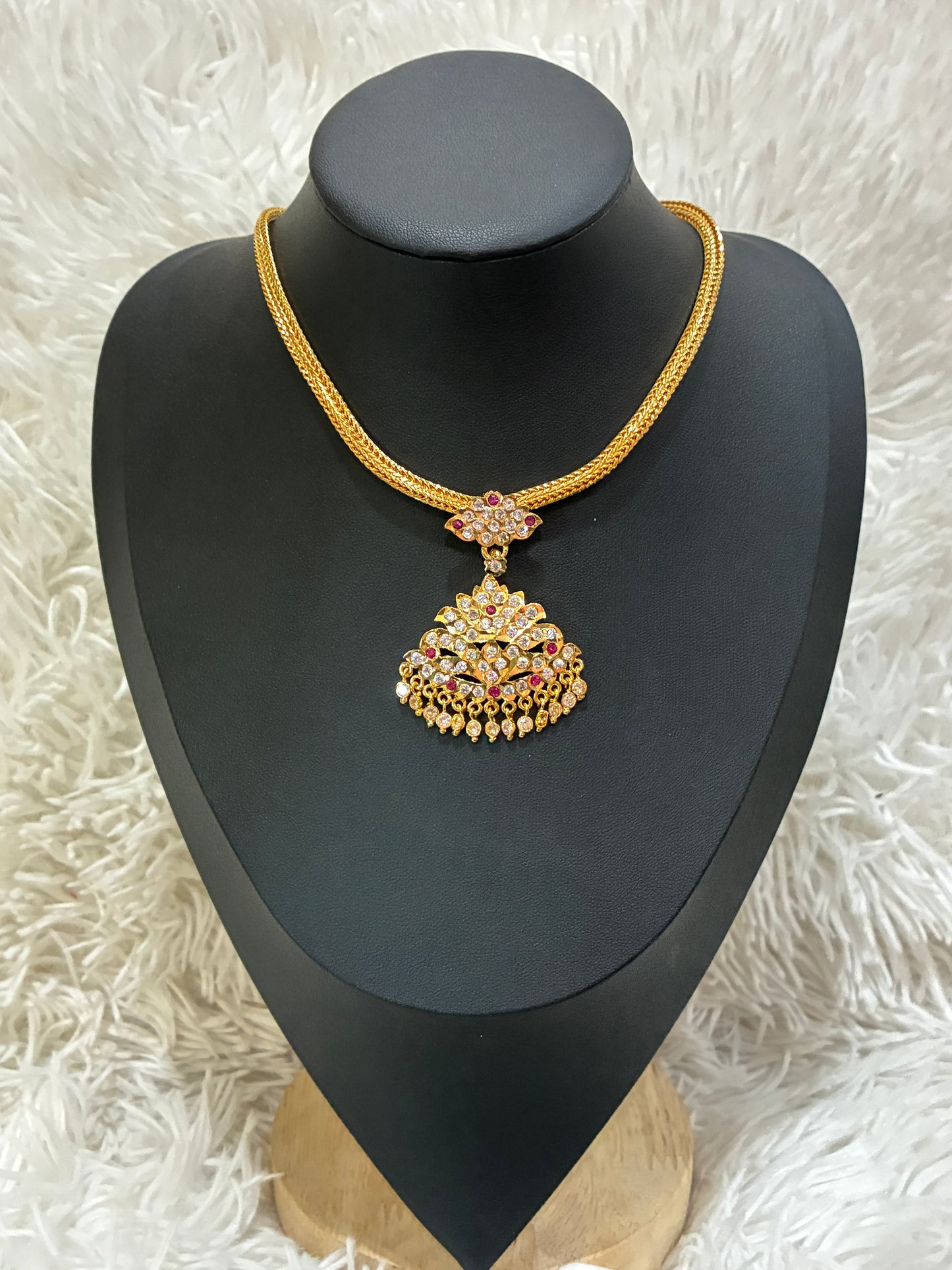 Traditional Micro Gold Plated Nanu with Floral design