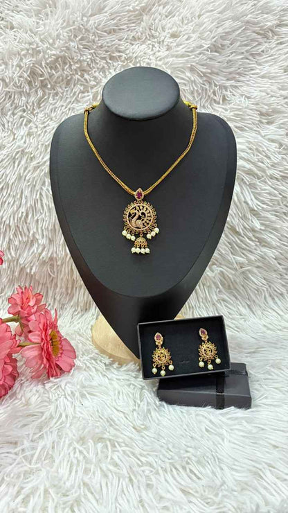 Beautiful Nanu Chain with Peacock design