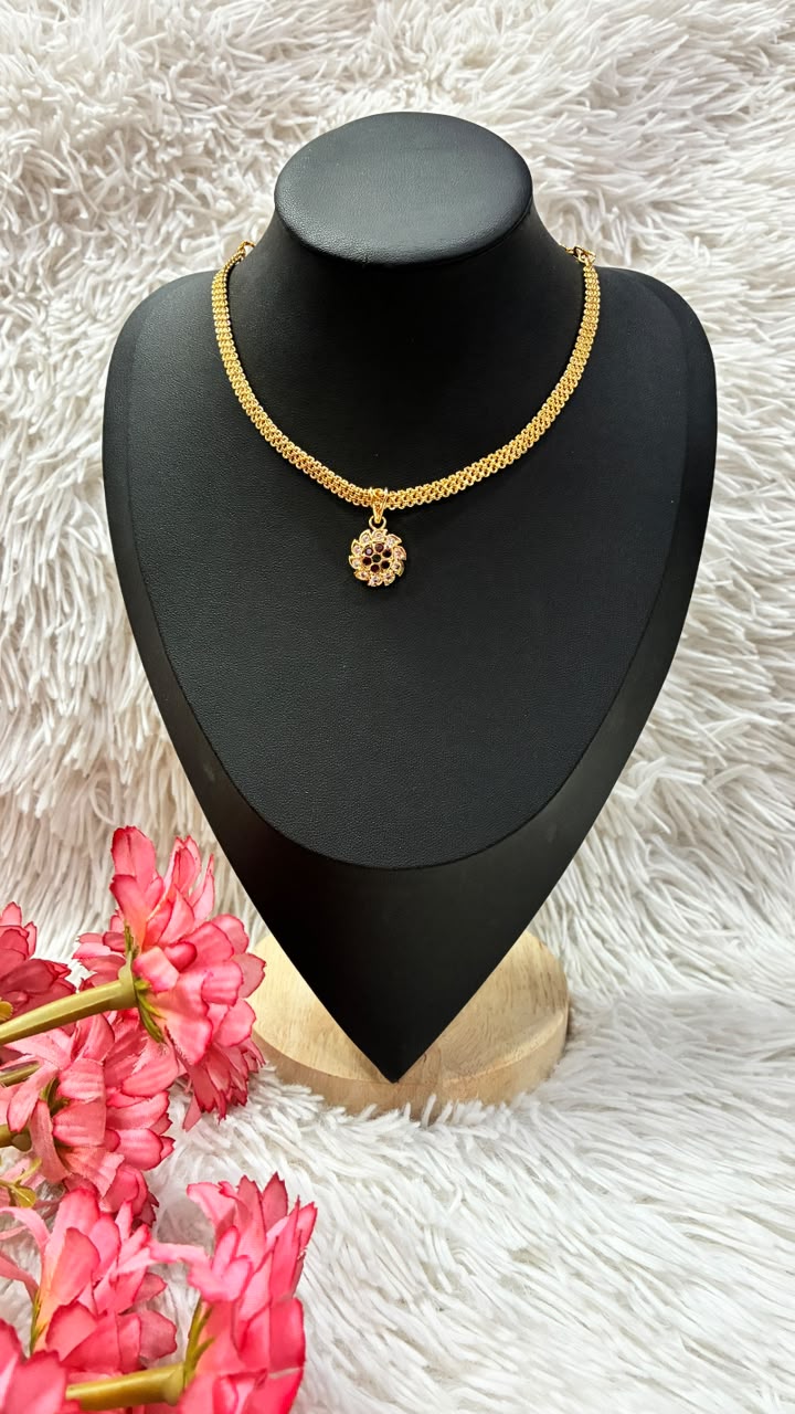 Traditional Nanu Chain with Round Floral design
