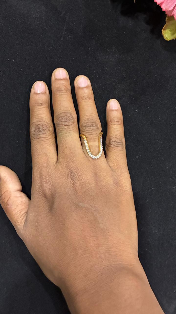 Vanki rings adorned with small stones