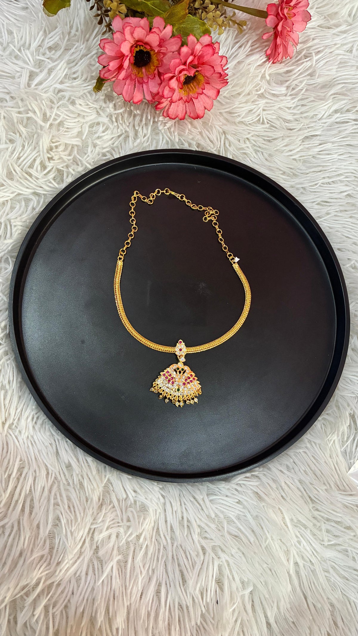 Traditional Vintage look  Micro Gold Plated Nanu with Swan Pendant